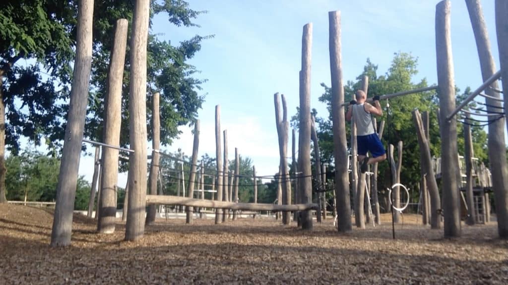 Morning workout in Park am Gleisdreieck.
