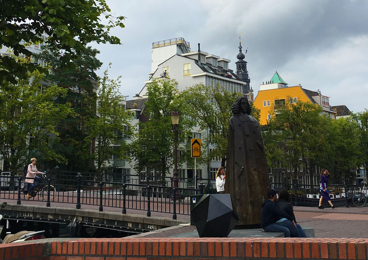 Spinoza statue in Amsterdam.